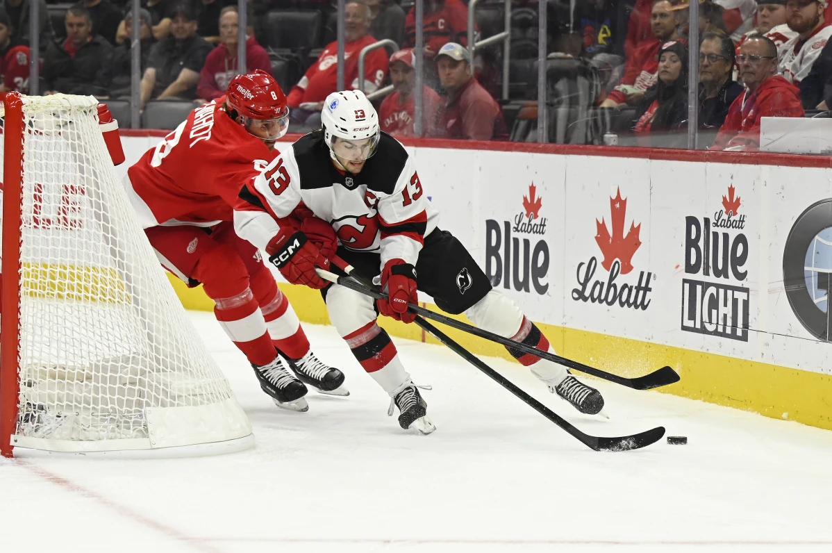 10/24/24 Detroit, MI Nico Hischier behind the net. Mandatory Credit: Jose Juarez and AP Photo