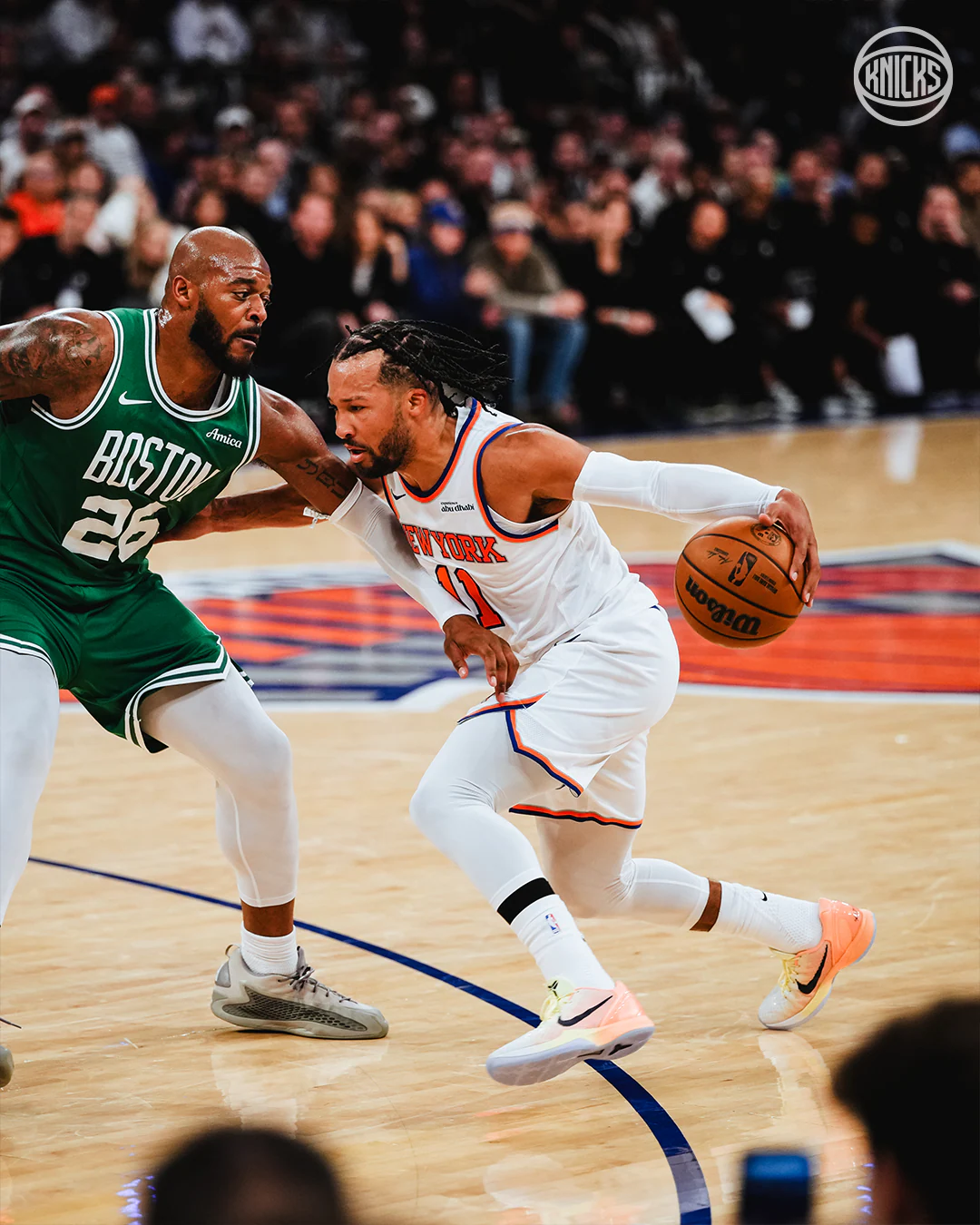 10/24/2025 Madison Square Garden, New York, NY Jalen Brunson driving to the hoop. Mandatory credit: New York Knicks