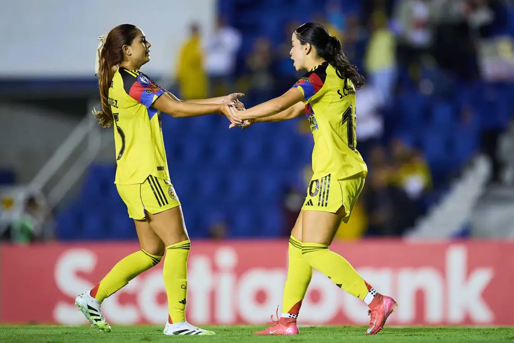 Club América midfielder Scarlett Camberos celebrates her match-winning goal against CF Pachuca in the 2025/26 Concacaf W Champions Cup Group A match at Estadio Ciudad de los Deportes in Mexico City