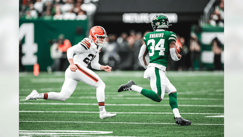 11/9/2025 MetLife Stadium, East Rutherford, NJ, Kene Nwangwu 99yd Kickoff return Touchdown, Mandatory Credit: New York Jets