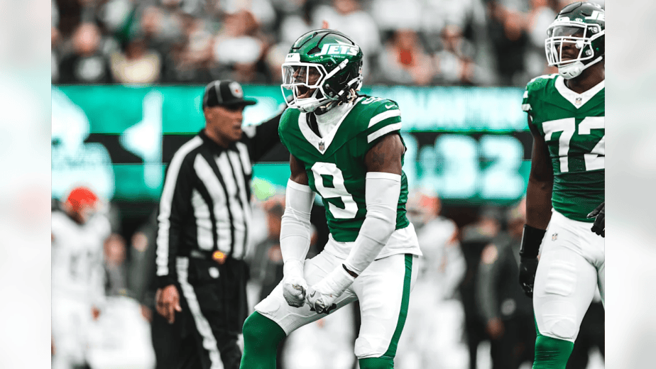 11/9/2025 MetLife Stadium, East Rutherford, NJ Will McDonald Celebrates his sack. Mandatory credit: New York Jets