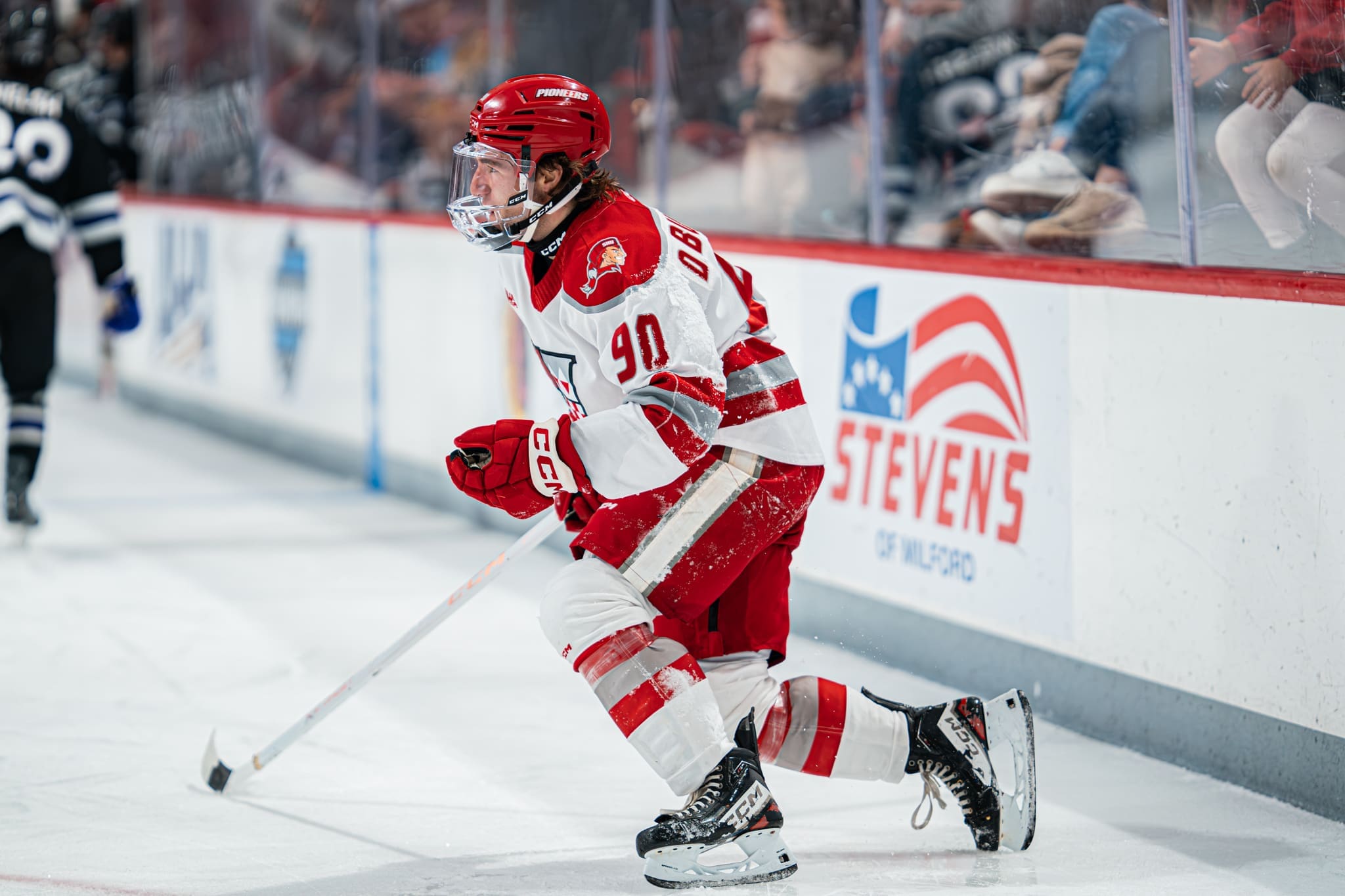 Pioneers Answer the Bell: Shorthanded Strike Bails Out Ejected Brother as Pioneers Rally for 4-3 Thriller Over Holy Cross