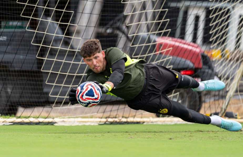 6/30/25 Kobel Training before the big match. Mandatory Credit: Alexandre Simoes