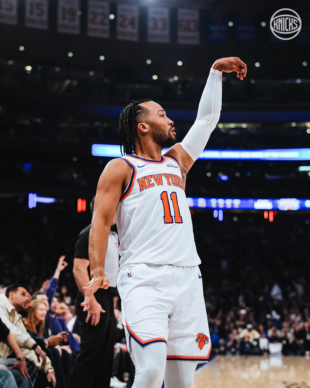 10/22/2025 Madison Square Garden, New York, NY. Jalen Brunson hits a three Mandatory Credit: New York Knicks